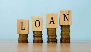 Long-Term Loan: Advantages and Disadvantages